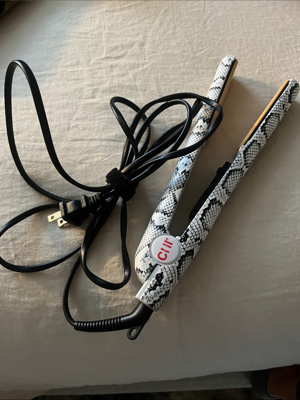 CHI White Snake Print Ceramic Hair Straightener - Compact Flat Iron